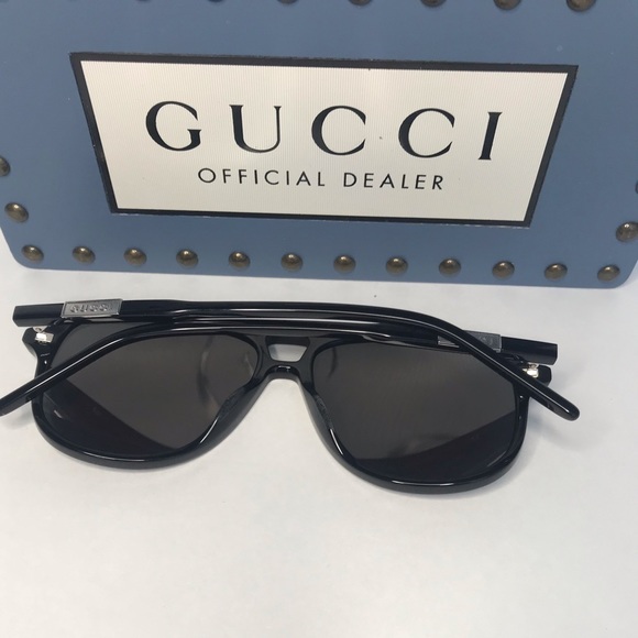New- GUCCI GG1156S-001 57 Acetate Black-Grey
Sunglasses - Picture 11 of 17